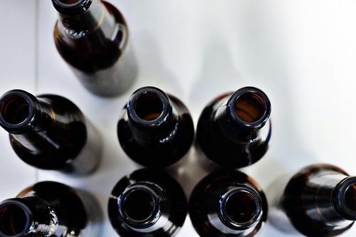 Alcohol consumption associated with increased risk of TB and disease burden - article image