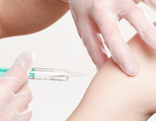 Having an older sibling poses risk of serious flu for babies and toddlers - article image