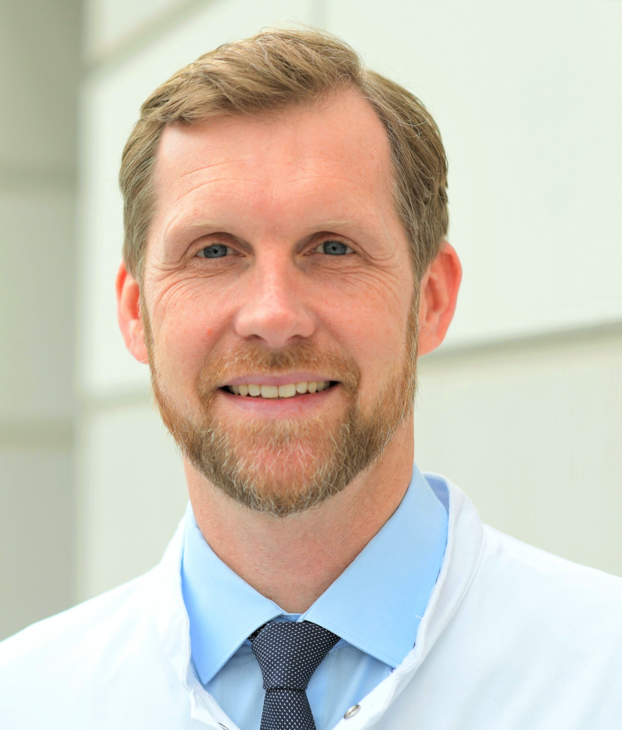 Prof. Leif Erik Sander - profile image